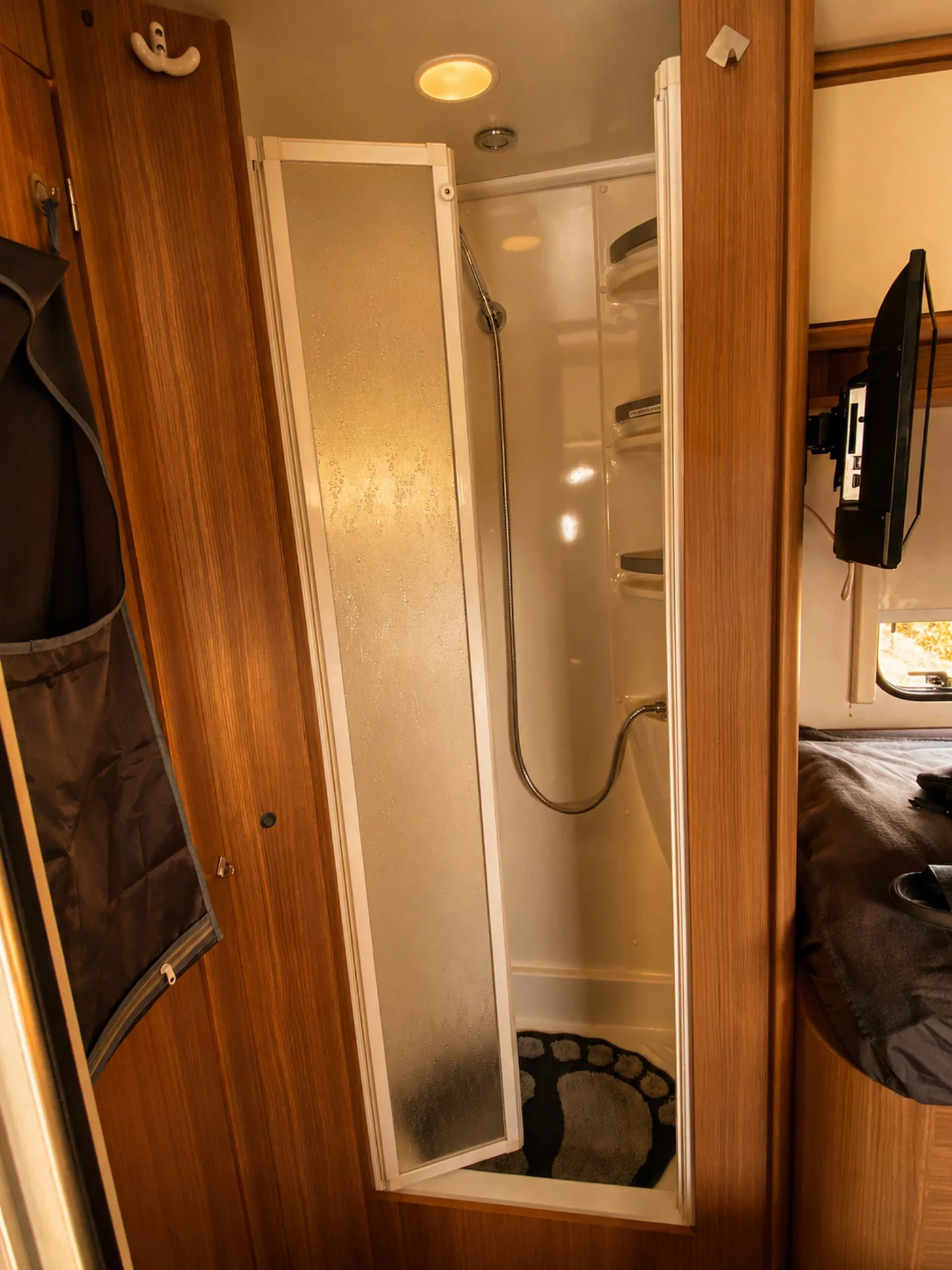 Wohnmobil Dusche innen – Bad im Ahorn Kentucky K-Line Camper